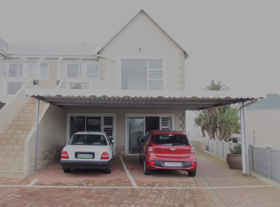 5 Bedroom Property for Sale in Marina Martinique Eastern Cape